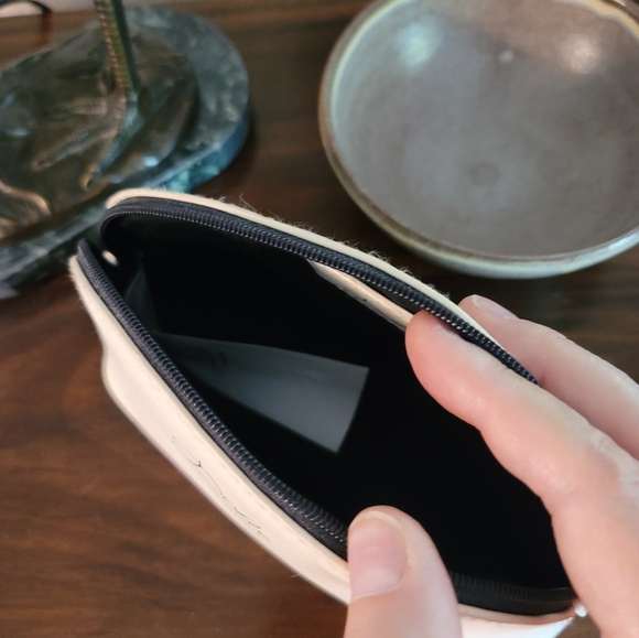 🩷Dolce & Gabbana Beauty Bag🩷 - Picture 11 of 11